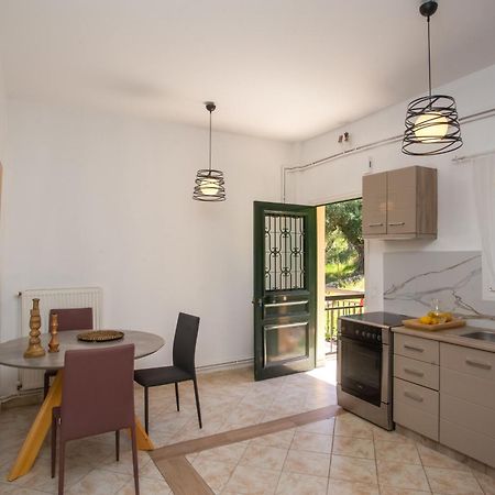 Ionian Kaizer Boutique Apartamento Achílleion Exterior foto