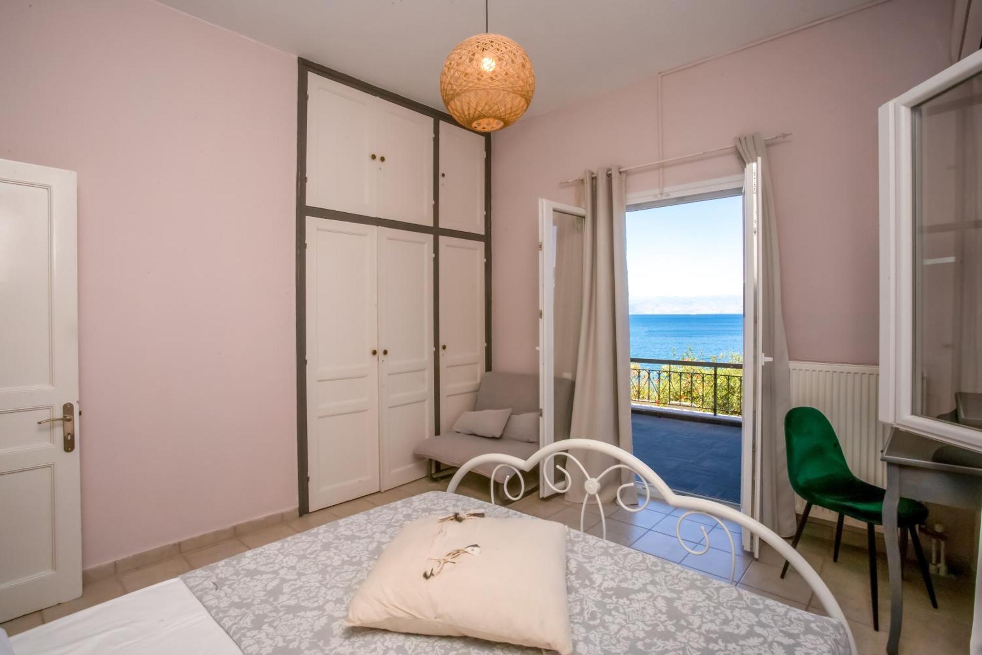 Ionian Kaizer Boutique Apartamento Achílleion Exterior foto